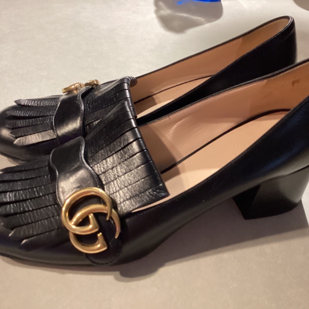 Gucci Black Leather Kiltie Loafers with Gold Double G Hardware - Picture 7 of 7